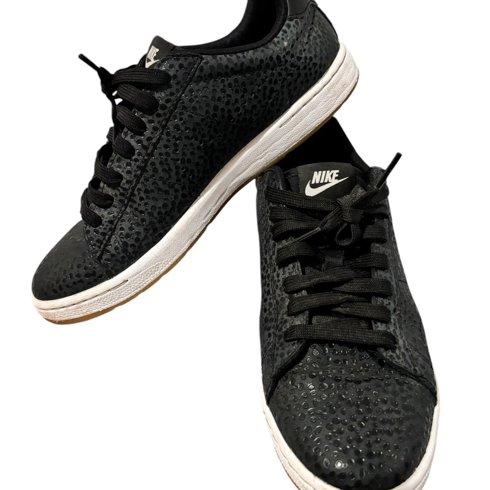 NIKE Women's Ultra Premium Sneakers Tennis Classic Chic Pebbled Leather Texture